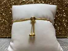 Load image into Gallery viewer, Virgencita dainty bracelet
