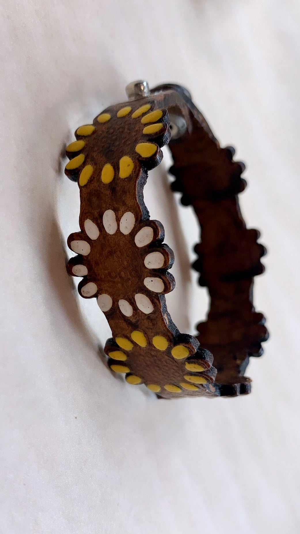 Leather flower bracelet