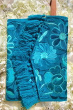 Load image into Gallery viewer, Wristlet (artesanal)

